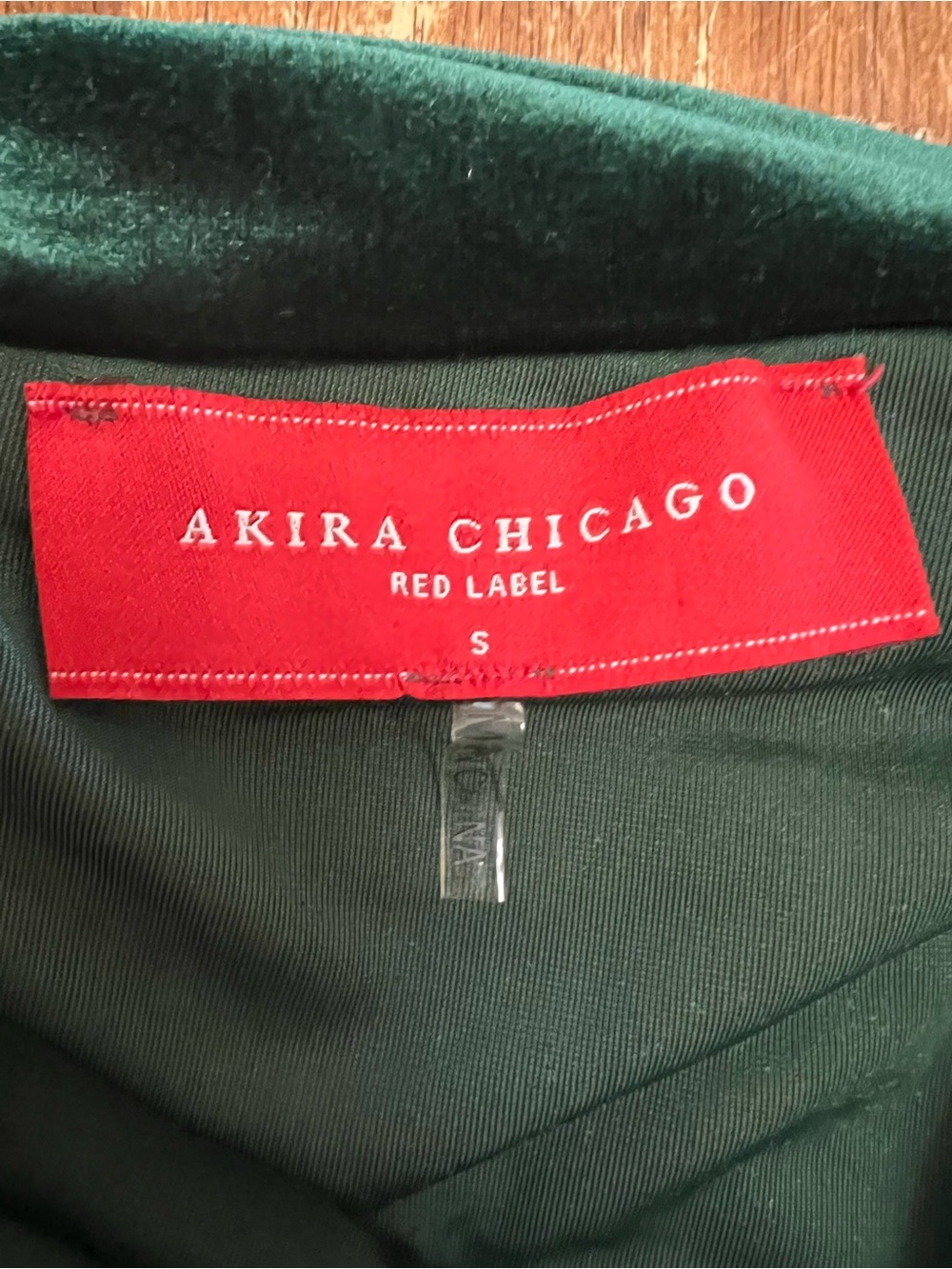 AKIRA Emerald Green Velvet Off-Shoulder Midi Dress - Picture 5 of 6